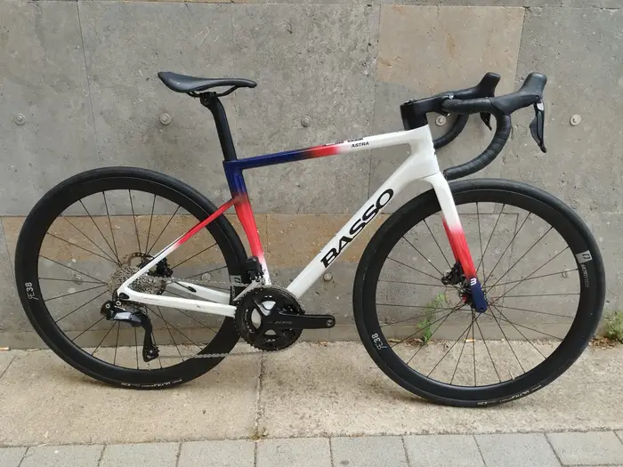 Basso Astra Road Bike 2025 (Shimano 105 di2) Ex-Demo Size 45