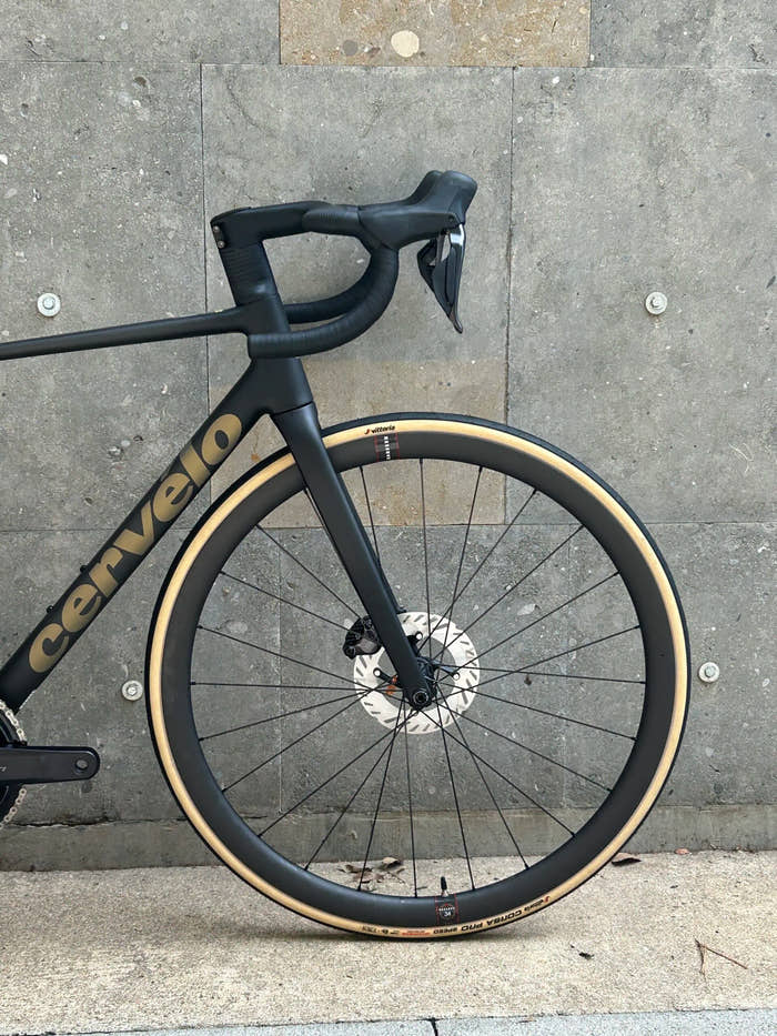 Cervelo R5 Road Bike (Shimano Ultegra Di2) - Five Black/Bronze detail 2