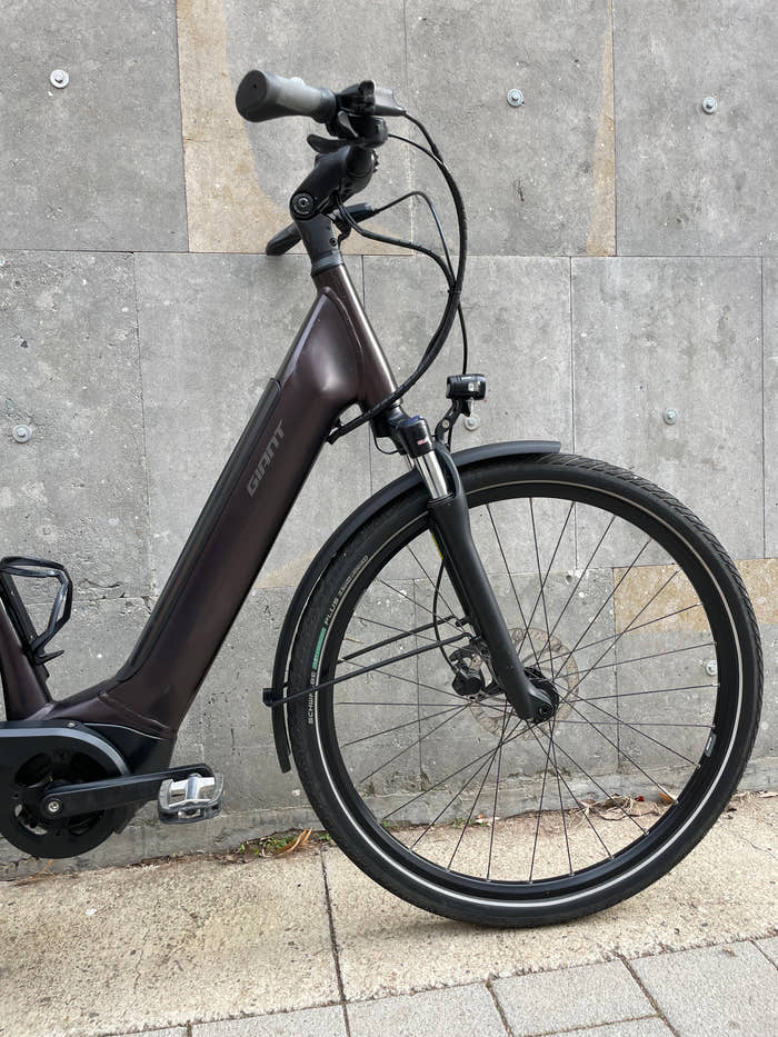 Giant DailyTour E+3 LDS Electric Urban Bike Ex-Demo 2025 Size M detail 2